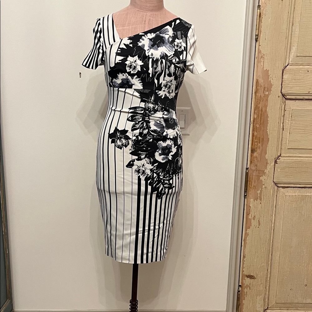 Karen Millen Navy and White Floral and Stripe short sleeved bias neck Dress